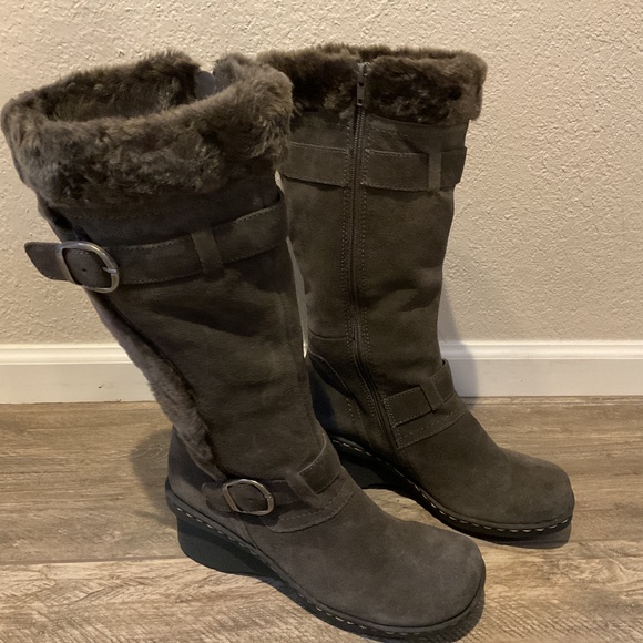 NWT BareTraps tall wedge boots - Picture 2 of 5